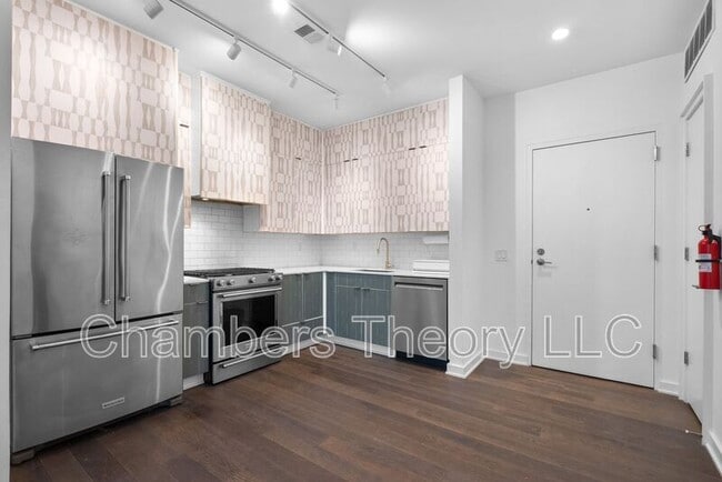 Building Photo - 1380 Quincy St NW
