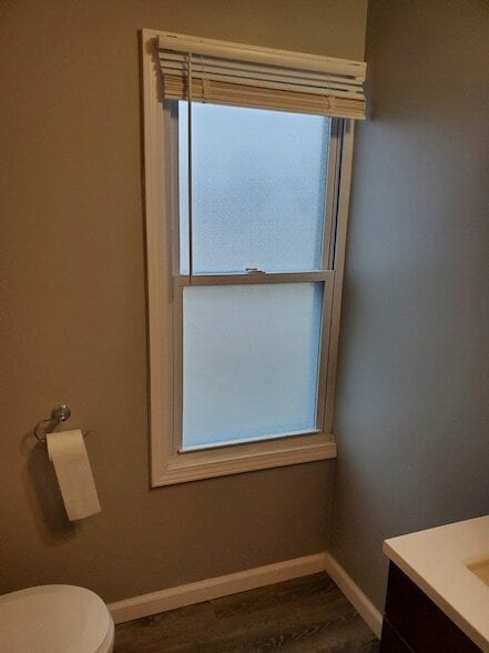 Building Photo - 496 Edwards Ave