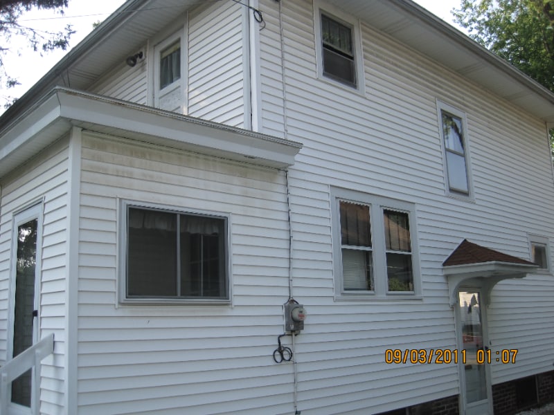 Building Photo - 1323 Park Ave