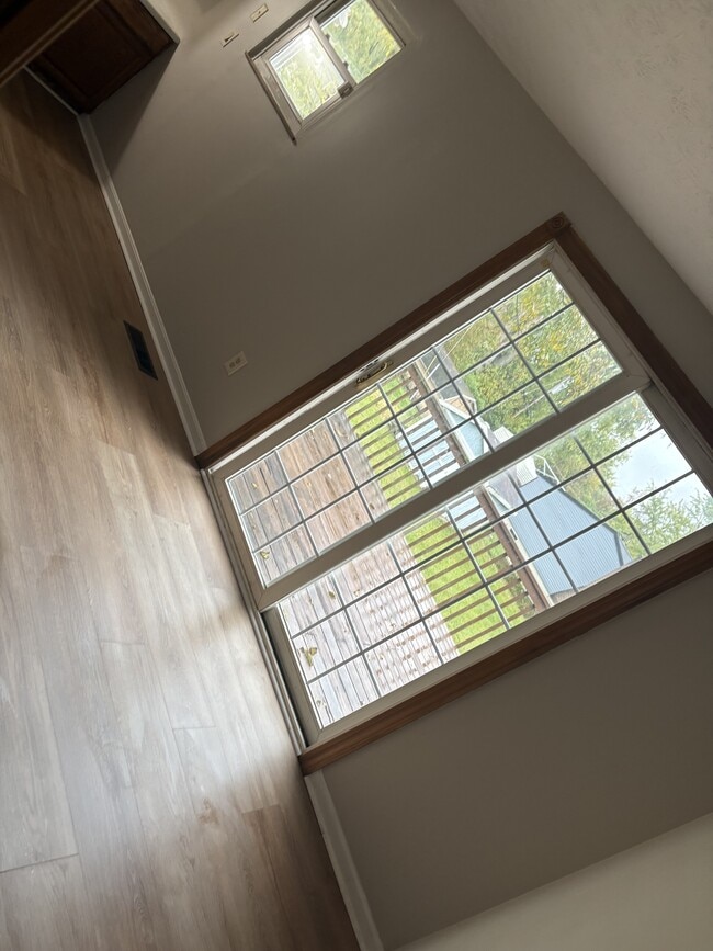 Building Photo - 1375 Firethorne Dr