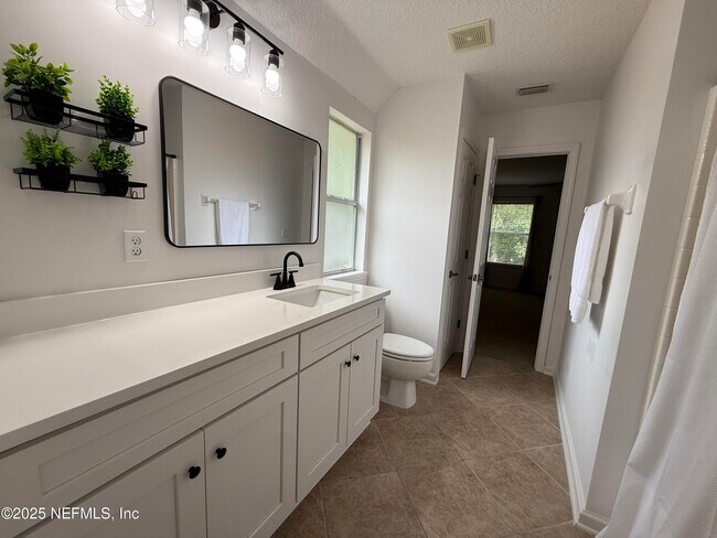 Building Photo - 1010 Garrison Dr