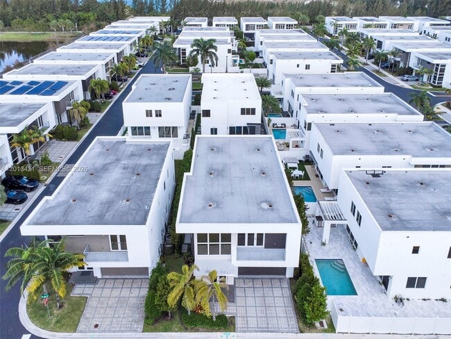 Building Photo - 7535 NW 98th Ave