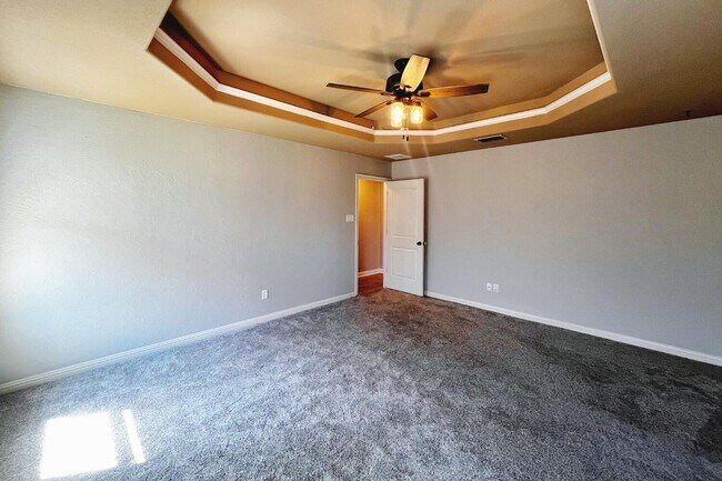 Building Photo - 5518 104th St