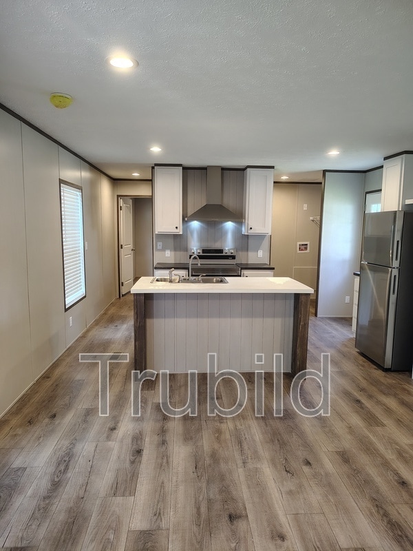 Building Photo - 9 Poole Cir
