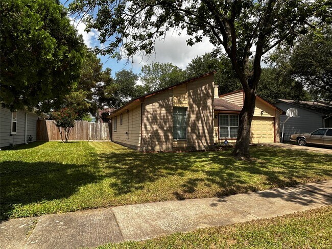 Building Photo - 2123 Crosscoach Ln