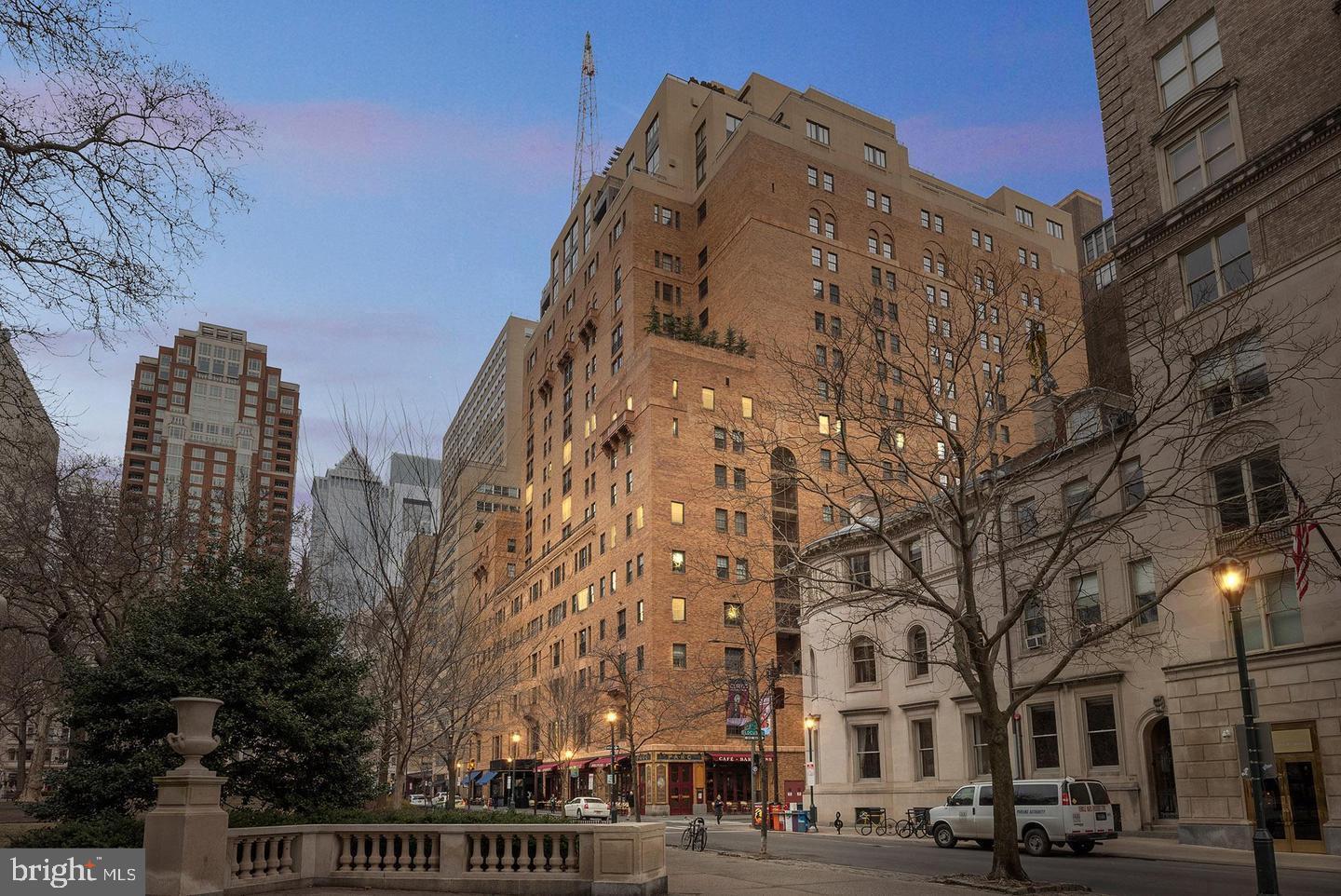 Building Photo - 219 S 18th St