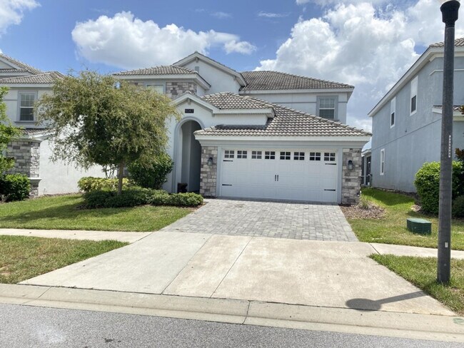 Building Photo - 9047 Stinger Dr