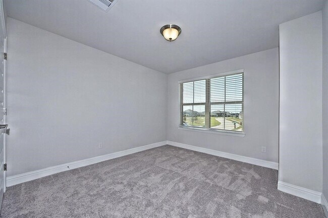 Building Photo - 400 Camino Bay Dr