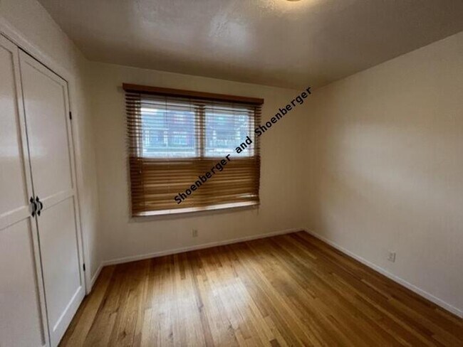 Building Photo - 343 Stewart Street