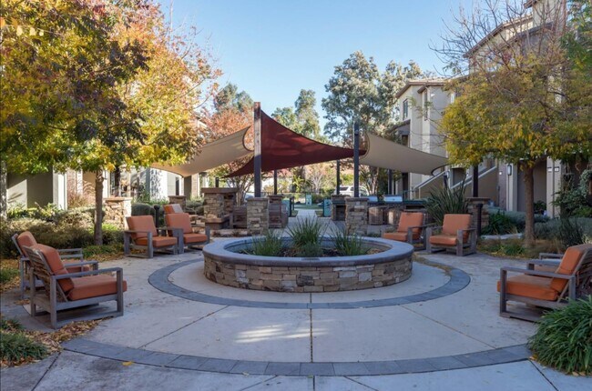 Building Photo - 1302 N Capitol Ave