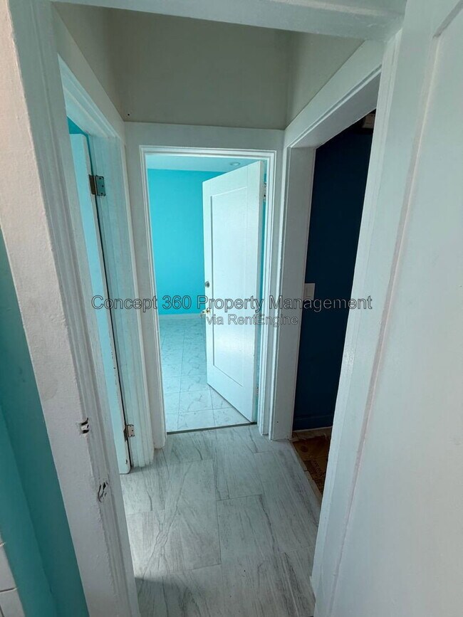 Building Photo - 1124 Nadeau St