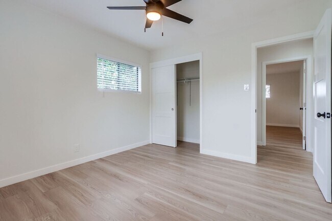 Building Photo - Charming Fully Remodeled 3-Bedroom Home in...