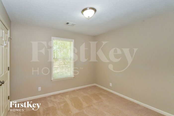 Building Photo - 178 Sandstone Dr