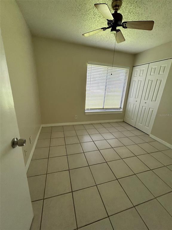 Building Photo - 844 E Flag Ln