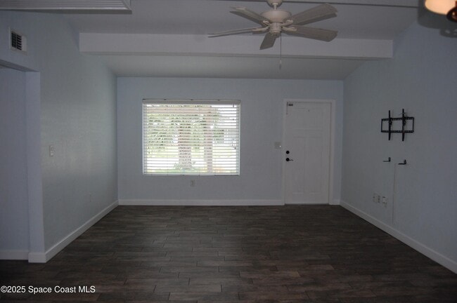 Building Photo - 360 Sabal Ave