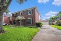 Building Photo - 124 Harwood Dr