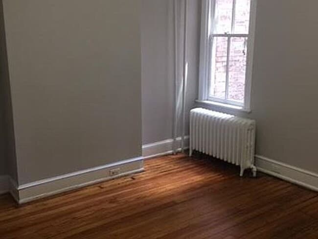 Building Photo - 3332 P St NW