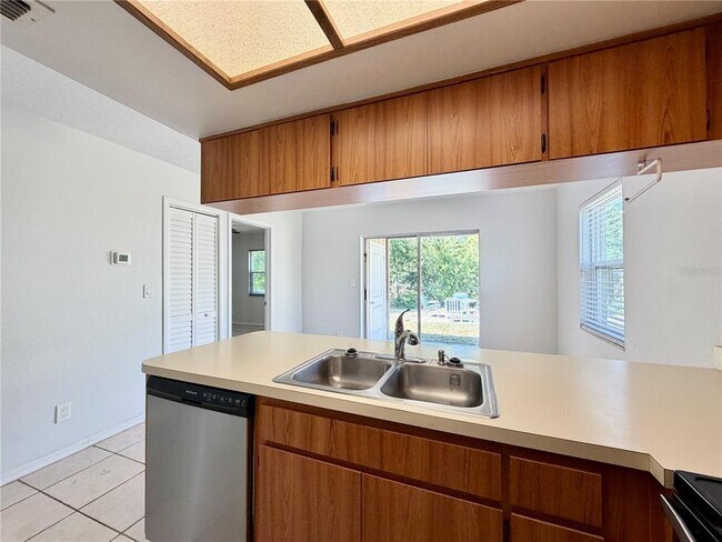 Building Photo - 2761 62nd Terrace N