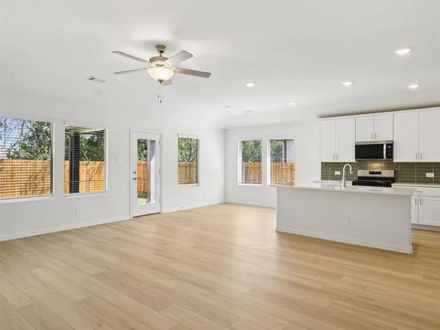 Building Photo - 1019 Emberwood Dr