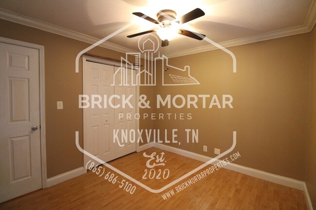 Building Photo - 1400 Mt Vista Dr
