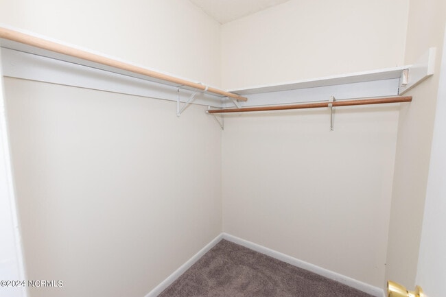 Building Photo - 111 Cherrywood Ct