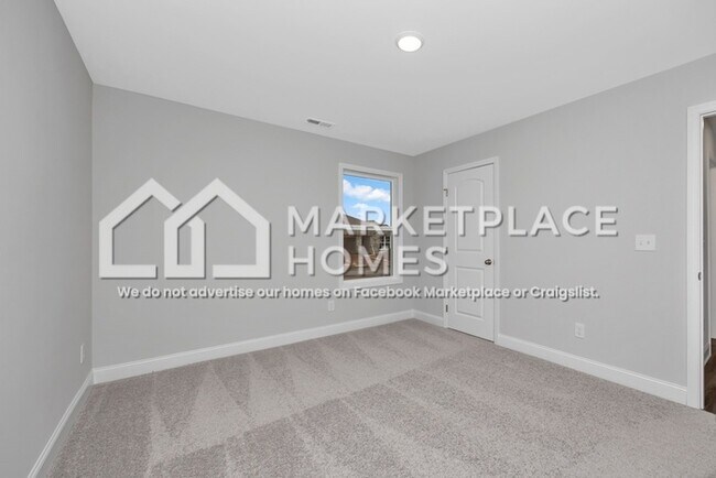 Building Photo - 14163 Nursery Dr