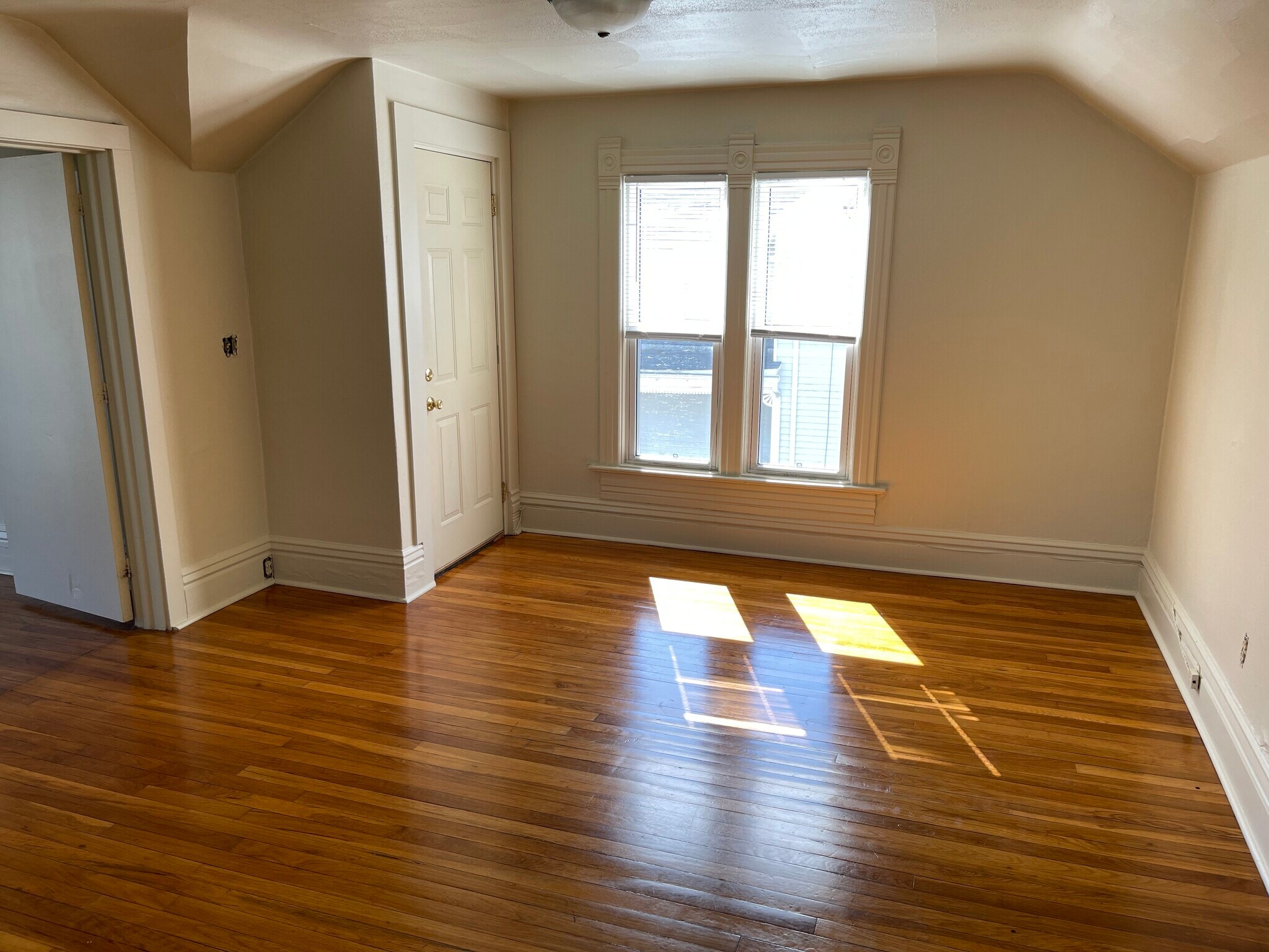 Building Photo - 821 Wright St