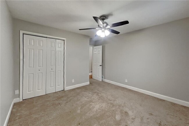 Building Photo - 464 Ridgemont Dr