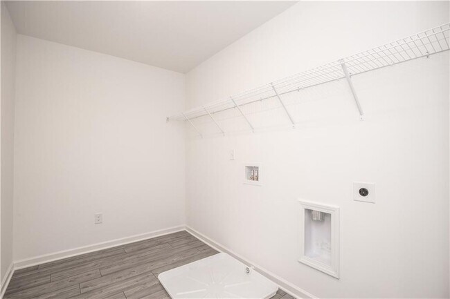 Building Photo - 101 Goshawk St