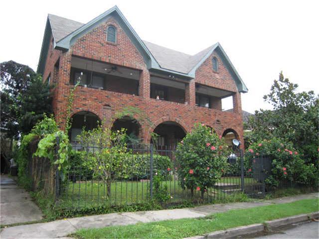 Building Photo - 320 W Polk St