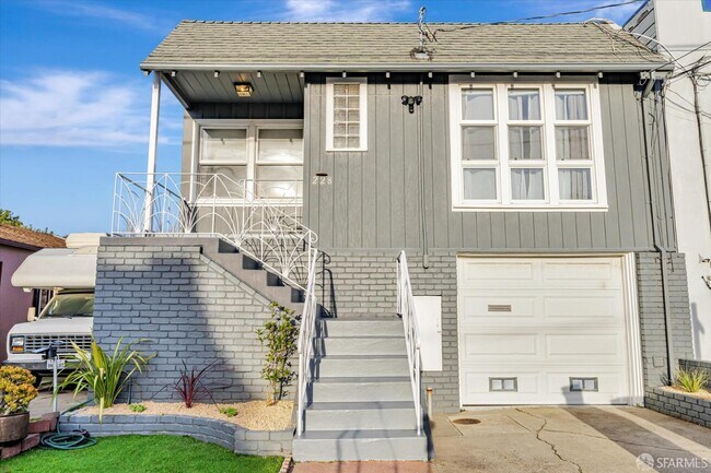 Building Photo - 228 Mastick Ave