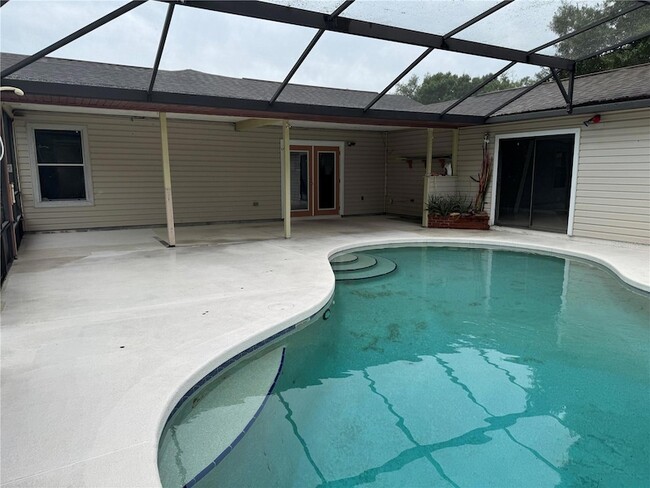 Building Photo - 4125 E Vista Ct