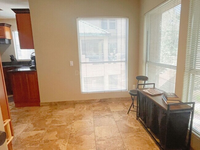 Building Photo - 101 N 7th St