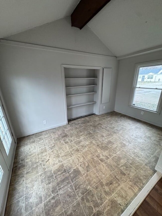 Building Photo - 4622 Smith St