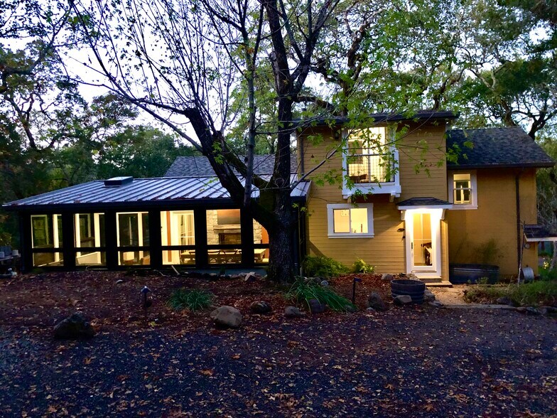 Building Photo - 4170 Wake Robin Dr