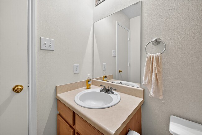 Building Photo - 11902 Rolling Stream Dr