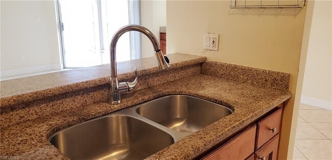 Building Photo - 194 Santa Clara Dr