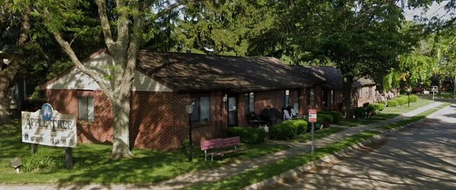 Building Photo - 110 Bauer Ct