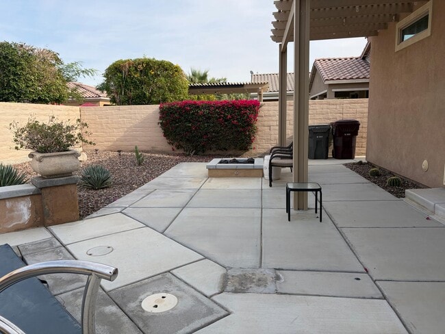 Building Photo - 81614 Avenida Celaya