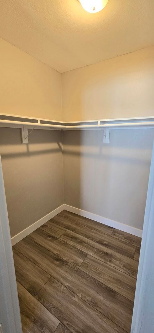 Building Photo - Beautiful upgraded condo in Thousand Oaks!