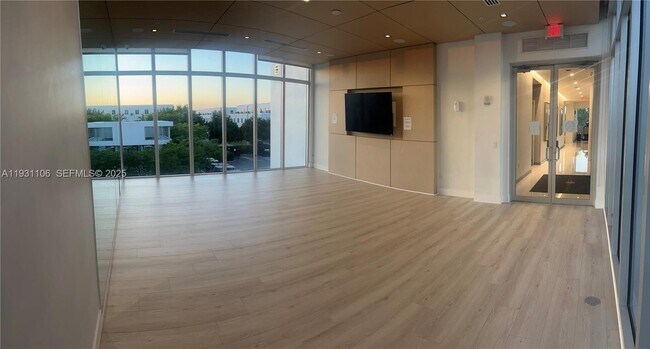 Building Photo - 6415 NW 102nd Path