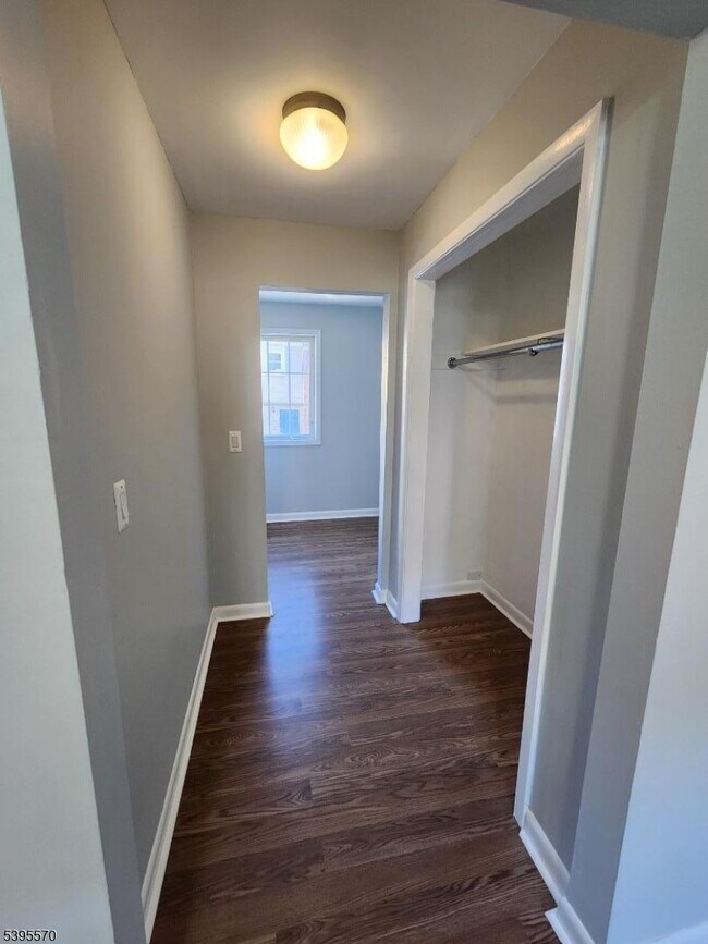 Building Photo - 332 Richard Mine Rd