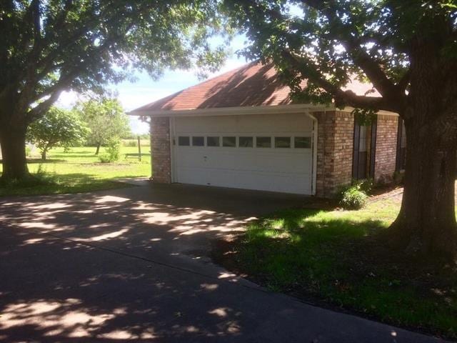 Building Photo - 1225 Lois Ln