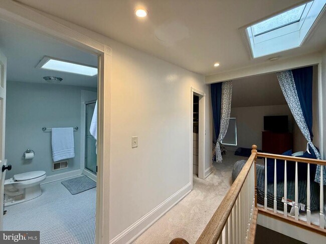 Building Photo - 2623 W 18th St