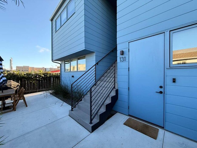 Building Photo - New 2 Bedroom Home in Historic Sherman Heights - Available For Immediate Move-In