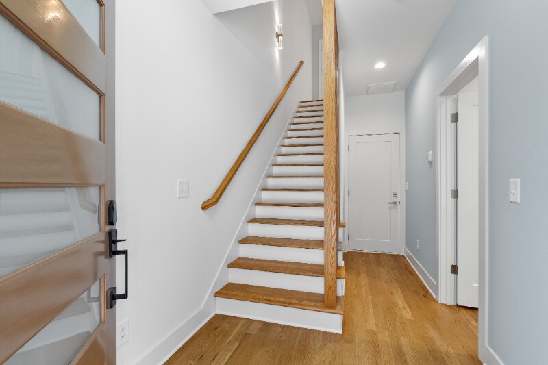 Building Photo - 1300 Edgehill Ave