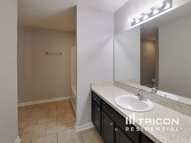 Building Photo - 78611 Rock Ct