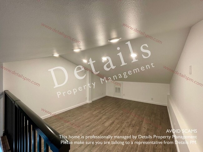 Building Photo - **APPLICATIONS PENDING** Newly Updated Pri...