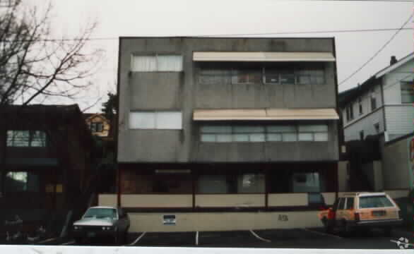 Primary Photo - Charles Apartments