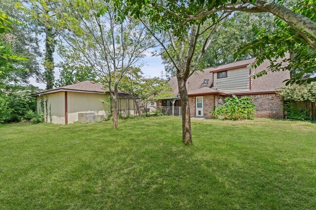 Building Photo - 11914 Meadowtrail Ln
